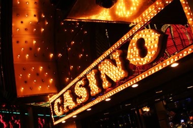 lunabets tier progression benefits including cashback and VIP access